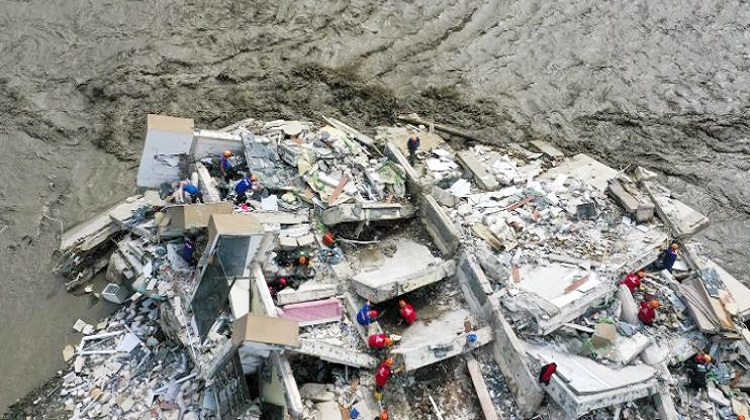 তুরস্কে আকস্মিক বন্যায় ১৭ জনের মৃত্যু - West Bengal News 24