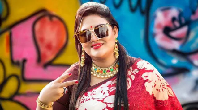 আচরণবিধি লঙ্ঘনের অভিযোগে মমতাজকে শোকজ – DesheBideshe