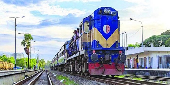 সিসি ক্যামেরার আওতায় আসছে ট্রেন – DesheBideshe সিসি ক্যামেরার আওতায় আসছে ট্রেন – DesheBideshe