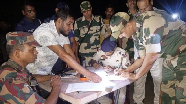 গুলি করে হত্যার ২৭ ঘণ্টা পর বাংলাদেশির লাশ ফেরত দিল বিএসএফ – DesheBideshe গুলি করে হত্যার ২৭ ঘণ্টা পর বাংলাদেশির লাশ ফেরত দিল বিএসএফ – DesheBideshe