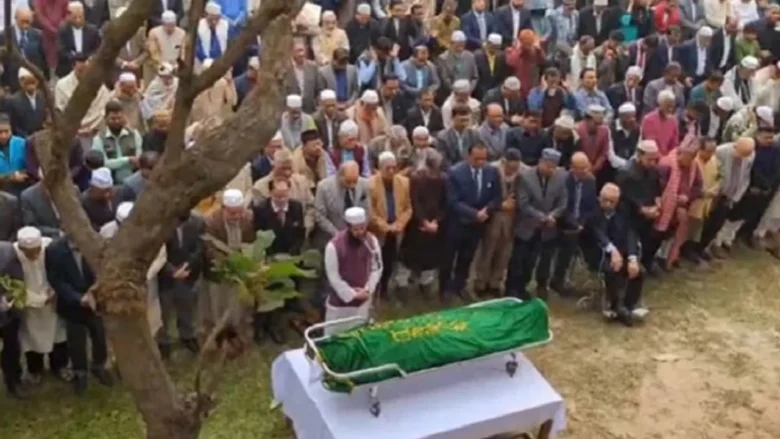 উপদেষ্টা হাসান আরিফের তৃতীয় জানাজা সম্পন্ন – DesheBideshe উপদেষ্টা হাসান আরিফের তৃতীয় জানাজা সম্পন্ন – DesheBideshe