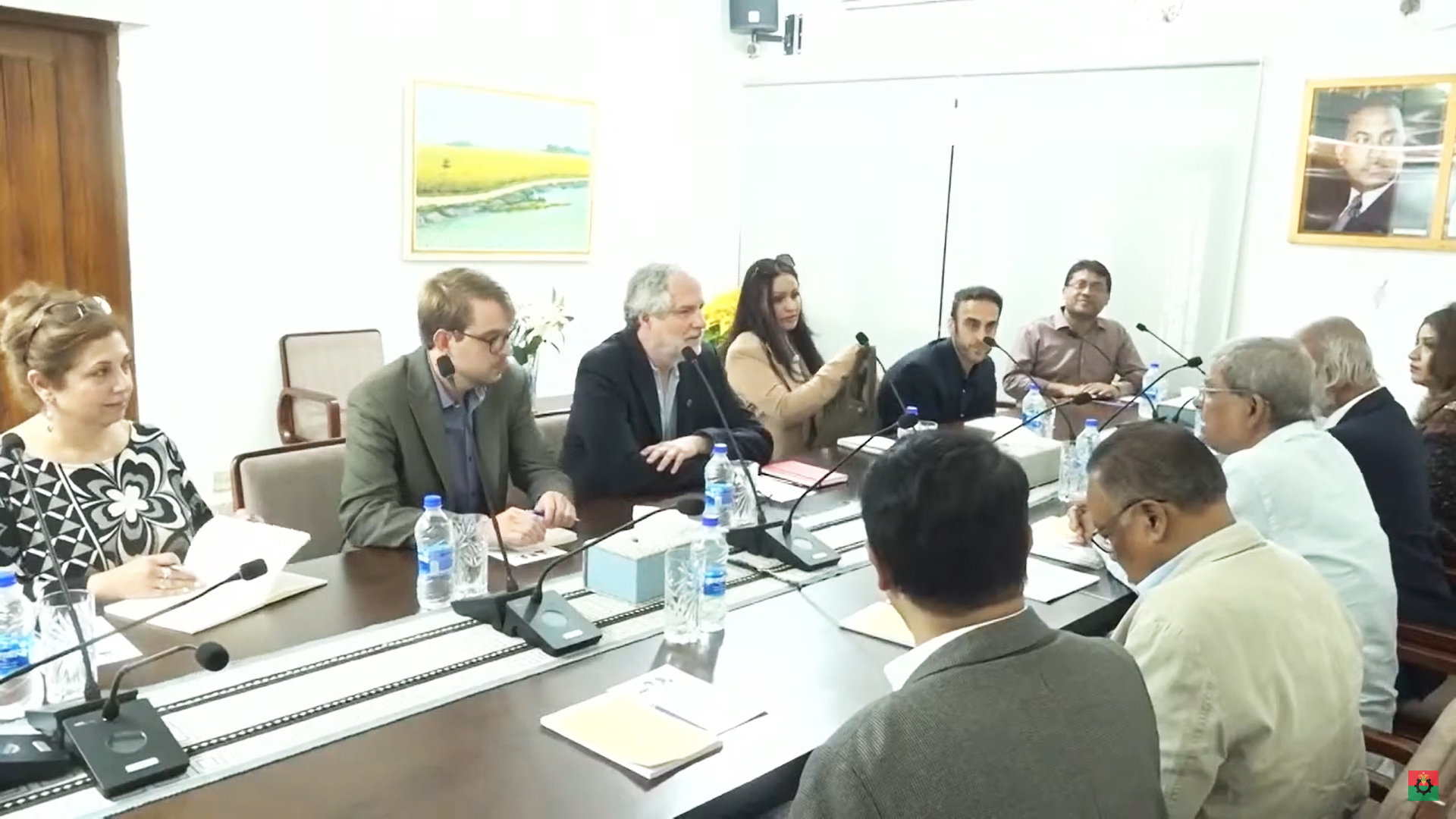 যুক্তরাষ্ট্রের ‘কার্টার সেন্টারের’ প্রতিনিধিদের সাথে বৈঠকে বিএনপি, আলোচনায় ‘নির্বাচন’ – DesheBideshe