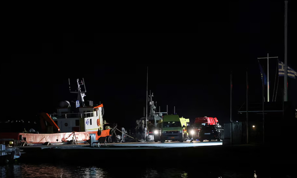 গ্রিসে অভিবাসীবাহী নৌকার সঙ্গে কোস্টগার্ডের জাহাজের সংঘর্ষে নিহত ১৫ – DesheBideshe